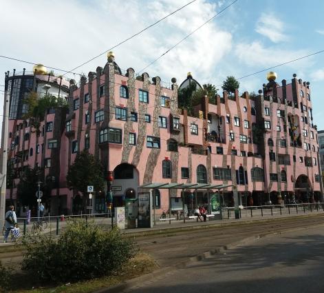 A magdeburgi Hundertwasser-ház